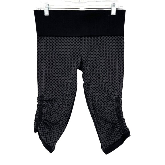 Lululemon In The Flow Crop II Black Gray Diamond Patterned Yoga Pants Size 10 - Picture 1 of 9